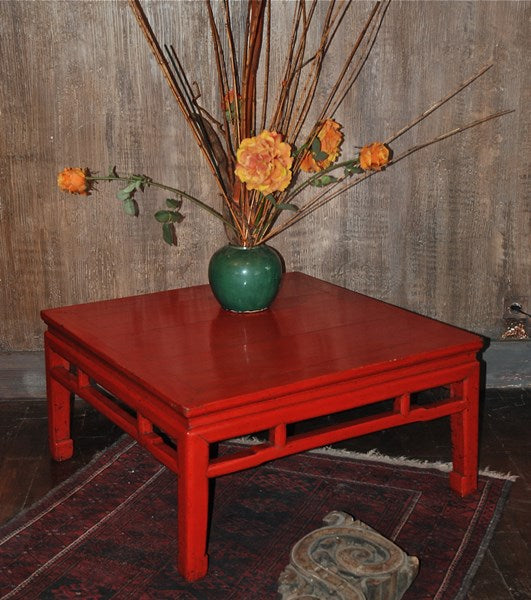 TABLE BASSE ANCIENNE CHINOISE LAQUÉ ROUGE