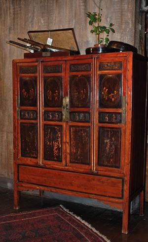 ARMOIRE ANCIENNE CHINOISE EN FIRWWOD 4 PORTES SCULPTÉES ET POLYCHROMÉES