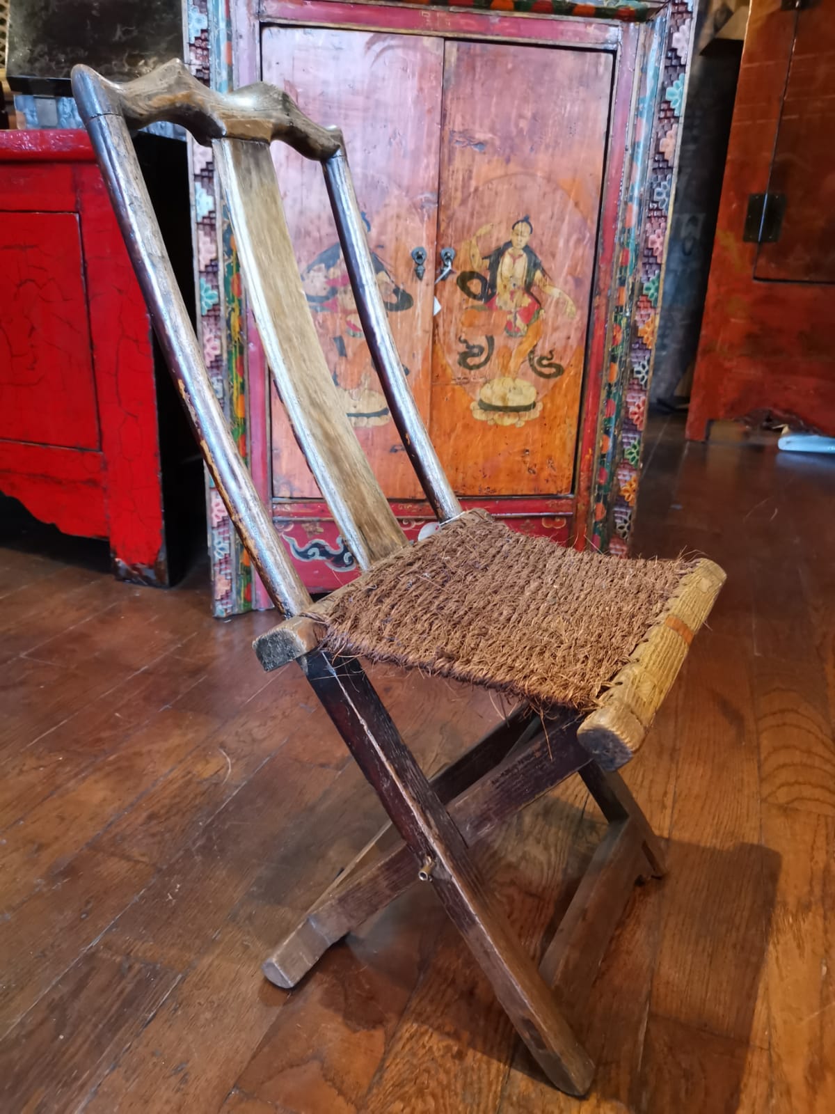 CHAISE ANCIENNE CHINOISE PLIANTE EN CORDE ET BOIS