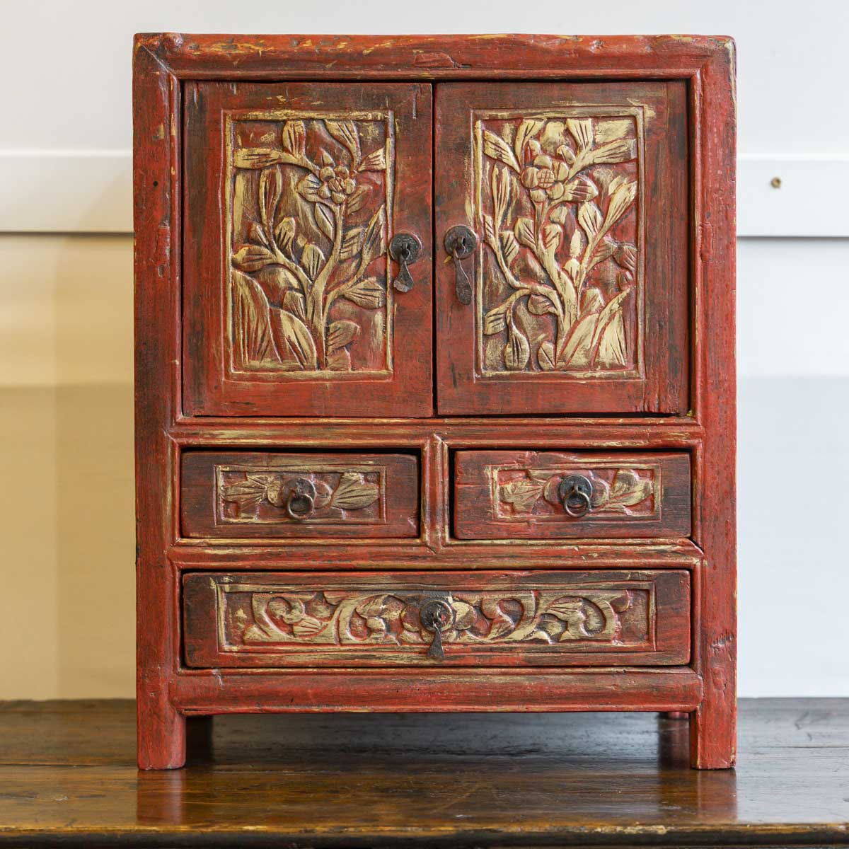 Mini armoire ancienne chinoise