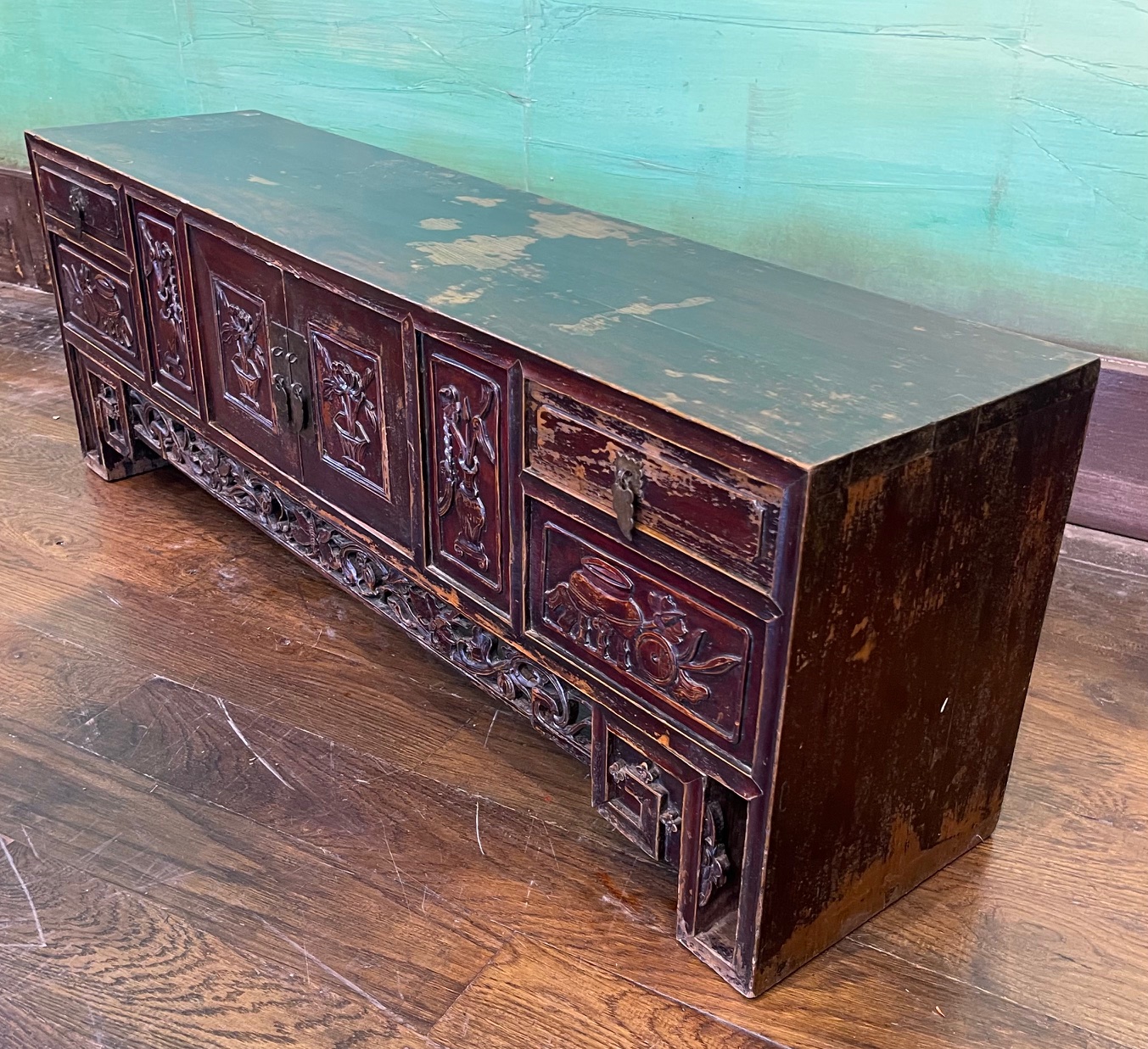Meuble bas ancien chinois