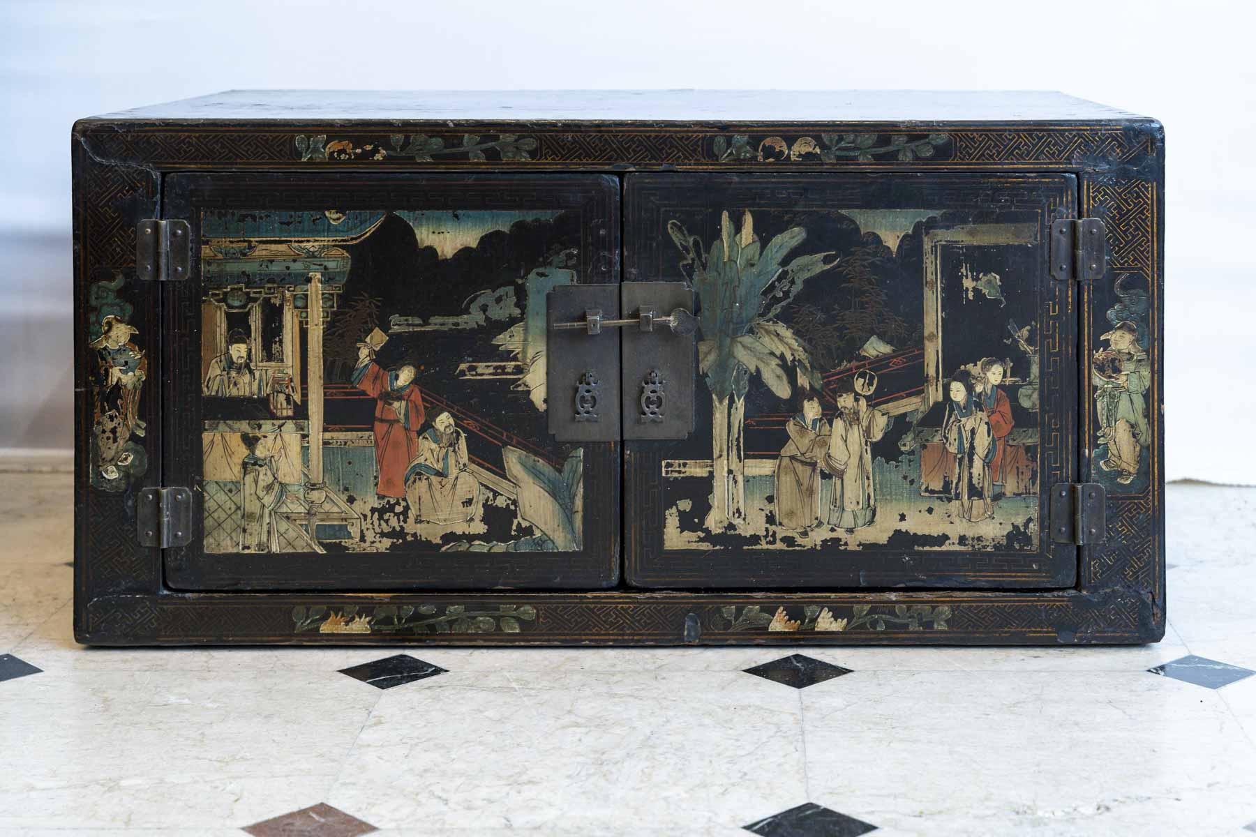 Coffre ancien chinois