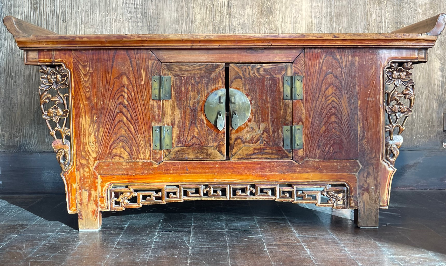 Meuble bas ancien chinois