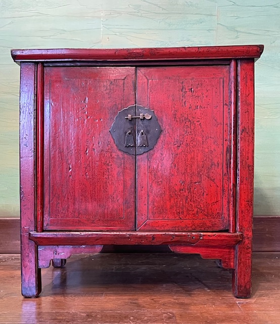 Buffet ancien chinois laque rouge